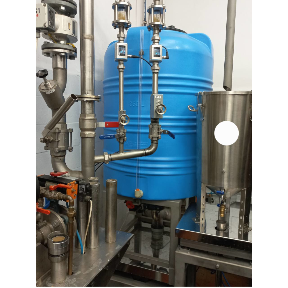 350 liter cylinderformet vandtank med udgang ø75 x H98cm